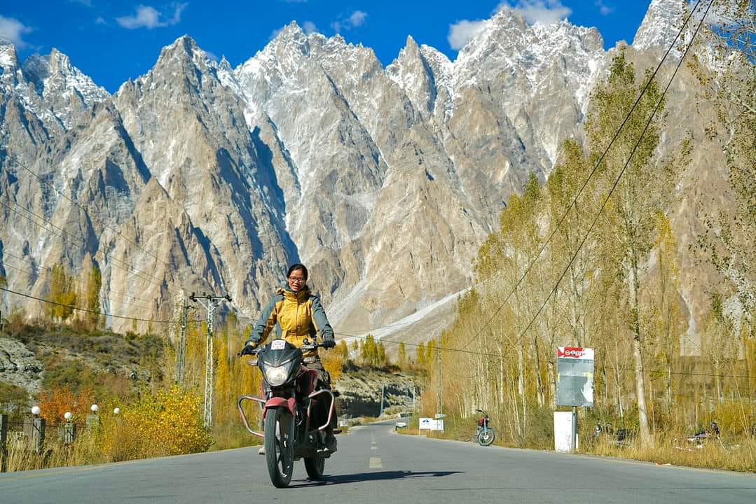 KARAKORAM HIGHWAY BIKE TOUR